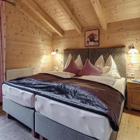 Chalet Almdorf Zillertal, *