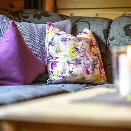 Almdorf Zillertal, Fügen