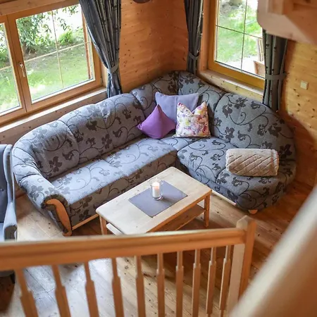 Almdorf Zillertal, Chalet Fuegen