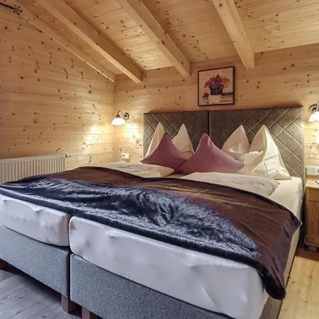 木屋 Almdorf Zillertal, 菲根