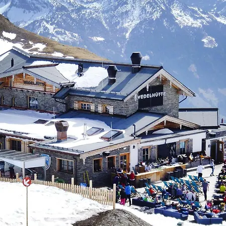 Chalet Almdorf Zillertal, *