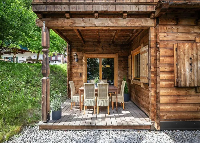 Almdorf Zillertal, شاليه