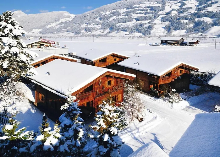 Almdorf Zillertal, * فغن