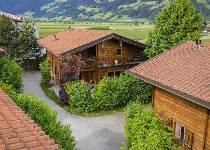 Almdorf Zillertal, * Fügen